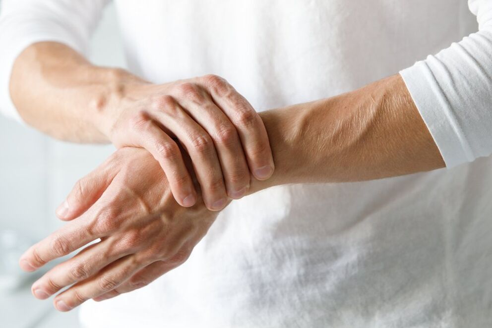 artroza i artritis razlika tratamentul articulației aflutop