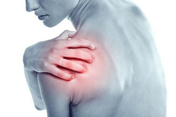 Bolna bol u ramenu je simptom artroze ramenog zgloba